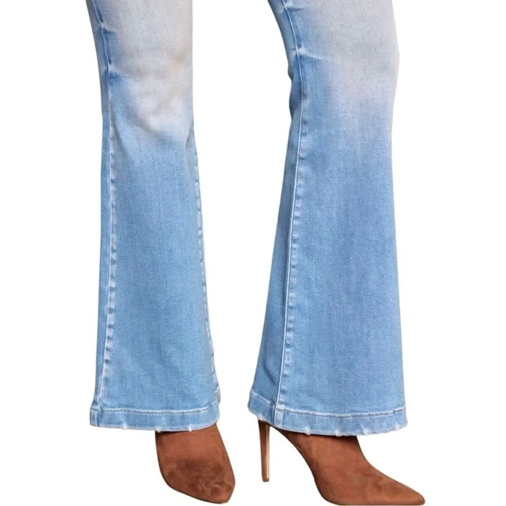 Kancan High Rise Curvy Fit Flare Light Wash Jeans NWT – NWT